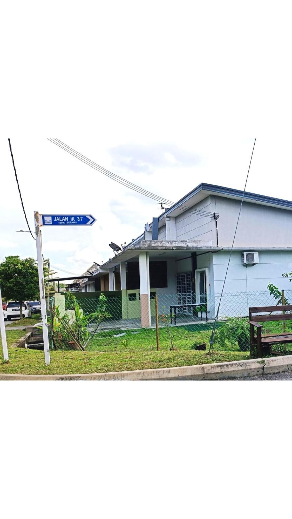 ספאנג Homestay Lestari Klia מראה חיצוני תמונה